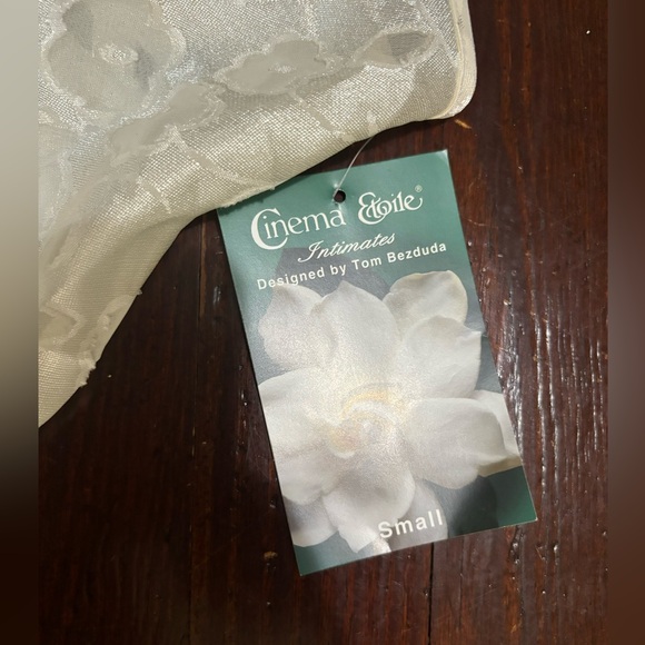 Vintage Cinema Etoile Intimate Set - Picture 5 of 6